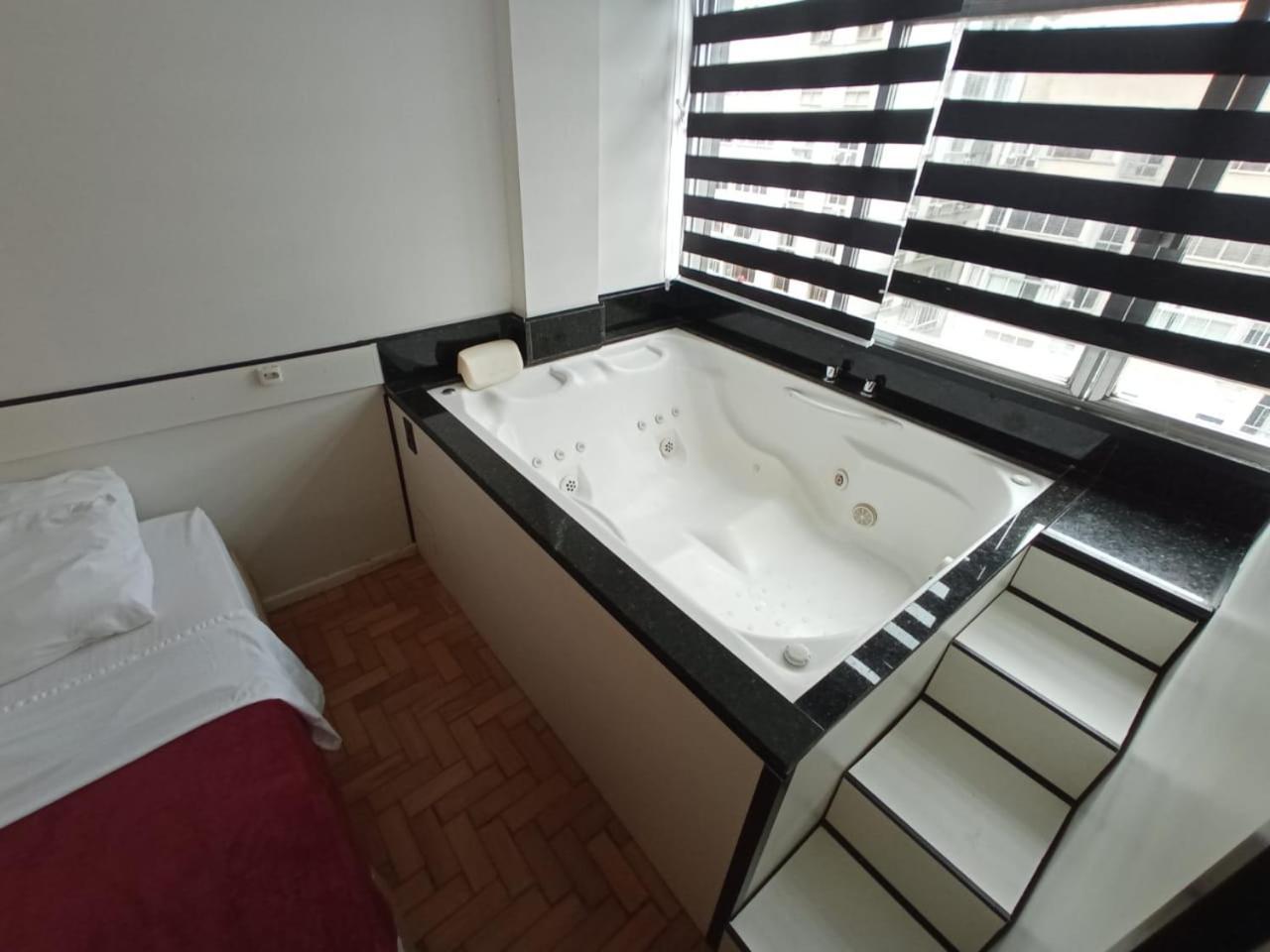 Real 308 - Excellent 3 And Hot Tub In Leblon Apartamento Río de Janeiro